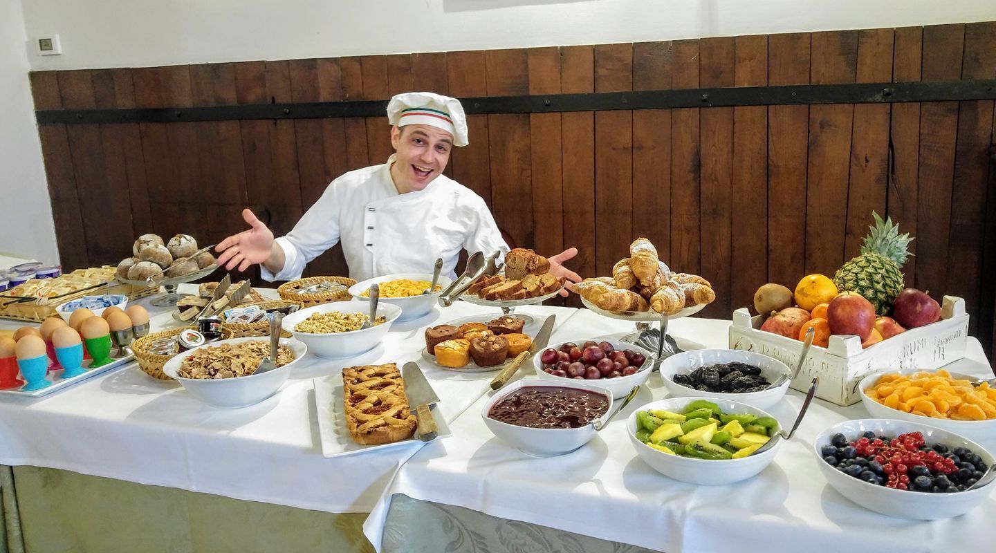 Daily buffet breakfast (EUR 8 per person)