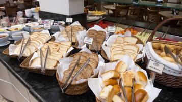 Desayuno buffet incluido todos los días