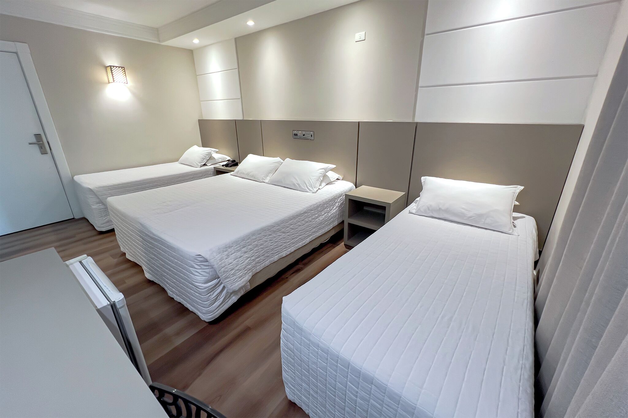 deluxe suite | 1 bedroom, premium bedding, minibar, in-room safe