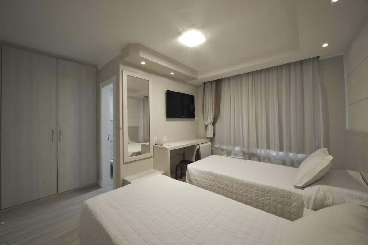 1 slaapkamer, luxe beddengoed, een minibar, een kluis op de kamer
