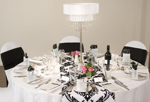 Indendørs bryllup