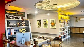 Reception - Upper House (Kas)