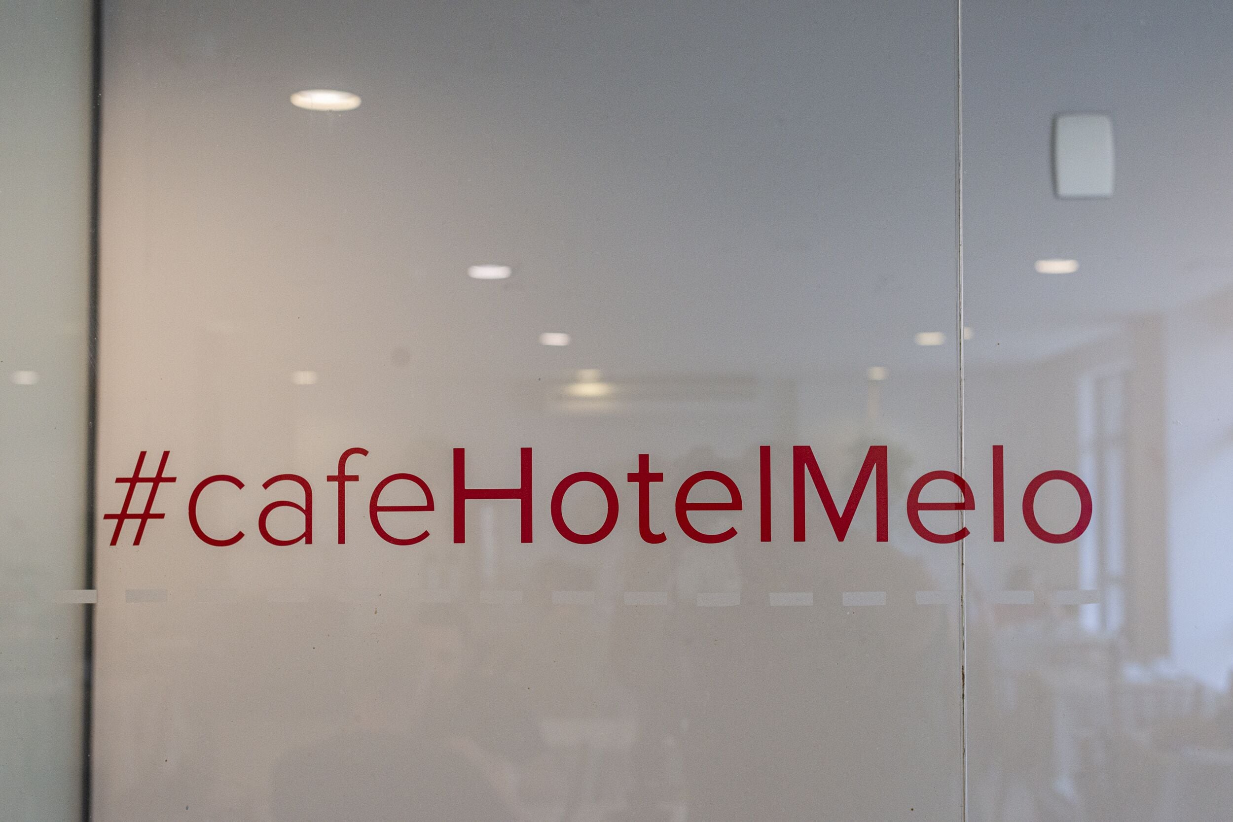 free daily full breakfast