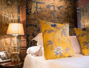 Premium bedding, free minibar items, in-room safe