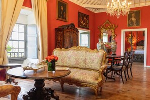 Premium bedding, free minibar items, in-room safe - Hotel Hacienda de Abajo - Adults Only (Tazacorte)