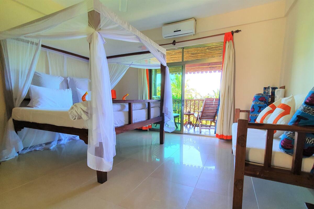Bougainvillea Garden View Room | Bộ đồ giường cao cấp, két bảo mật tại phòng, bàn 