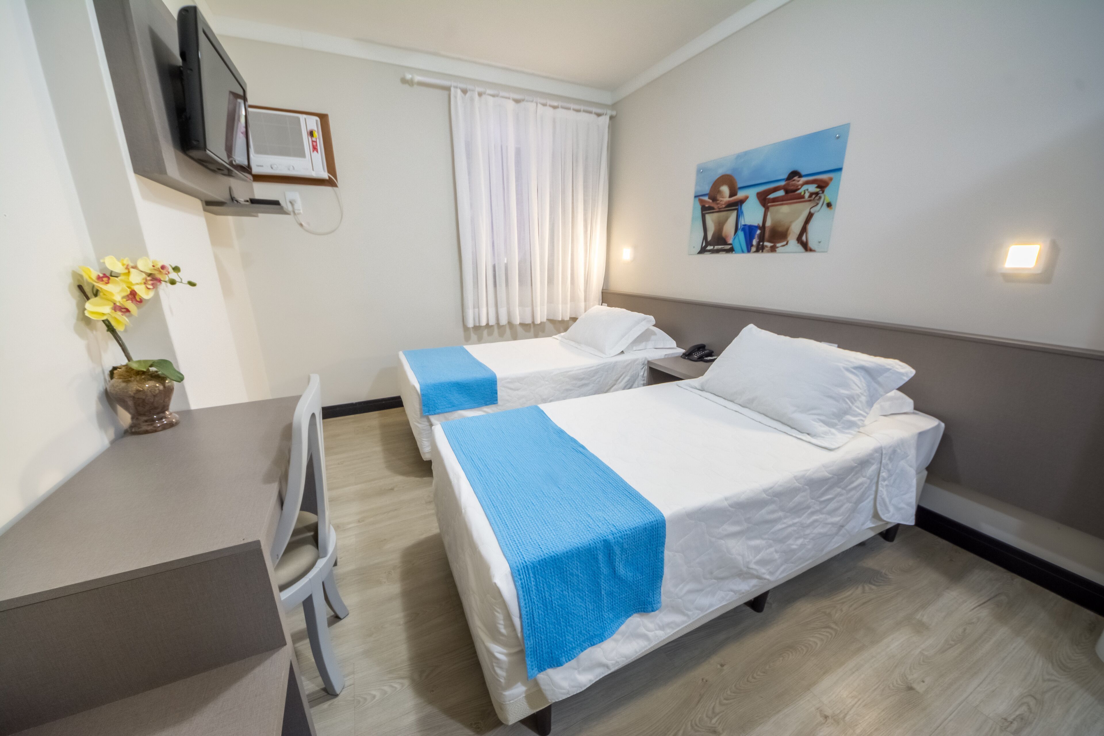 Minibar, két bảo mật tại phòng 