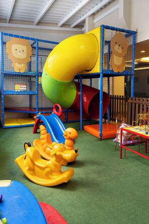 Children’s play area – indoor - Camboriú Praia Hotel (Balneário Camboriú)