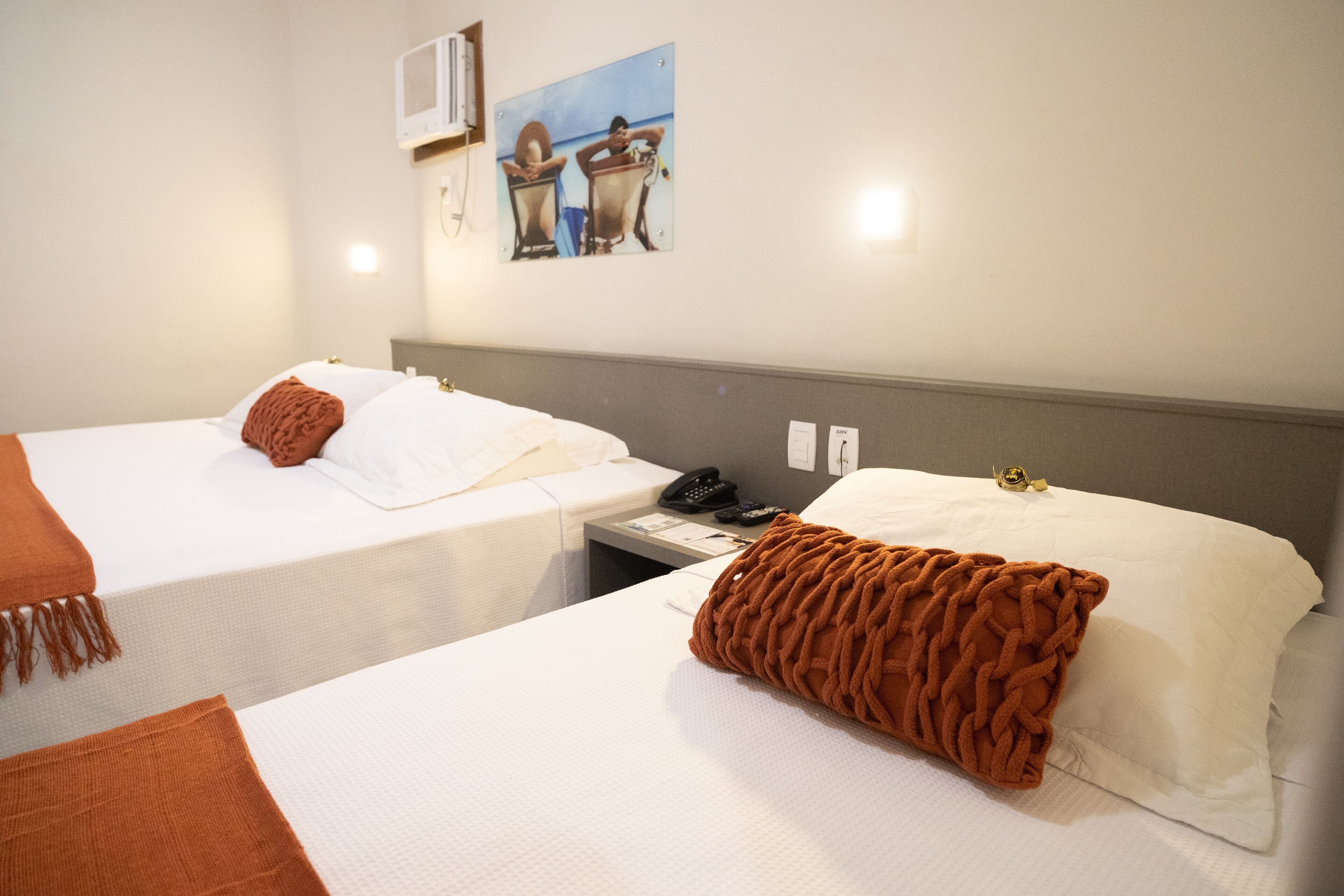 Minibar, két bảo mật tại phòng 