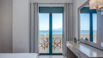 Superior studio sea front | Minibar, coffres-forts dans les chambres, chambres insonorisées