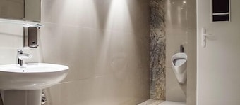 Hotel Boss