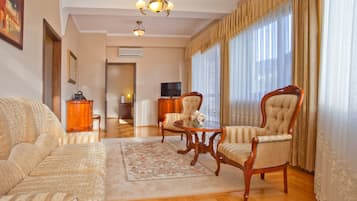 Suite | Sala de estar | Televisión