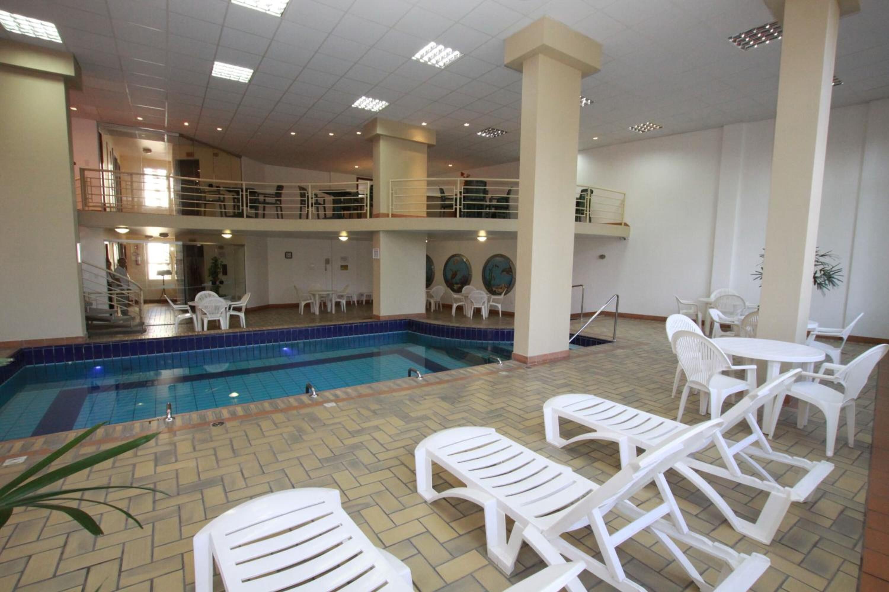 indoor pool, pool loungers
