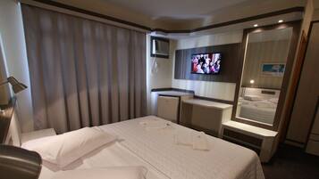 Minibar, coffres-forts dans les chambres, bureau, chambres insonorisées