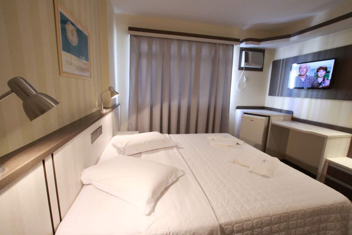 Minibar, in-room safe, desk, soundproofing
