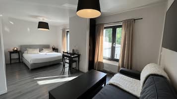Habitación familiar | 1 dormitorio, escritorio, cunas gratuitas y wifi gratis