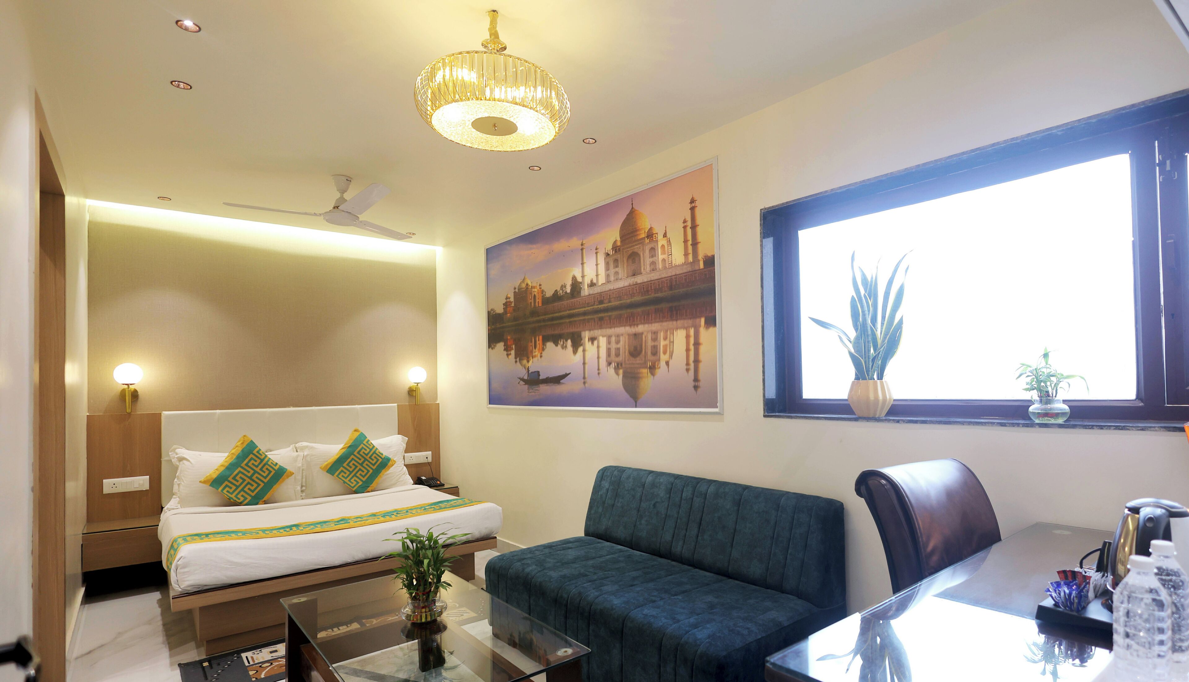 家庭房 | 起居区 | 平板电视、壁炉