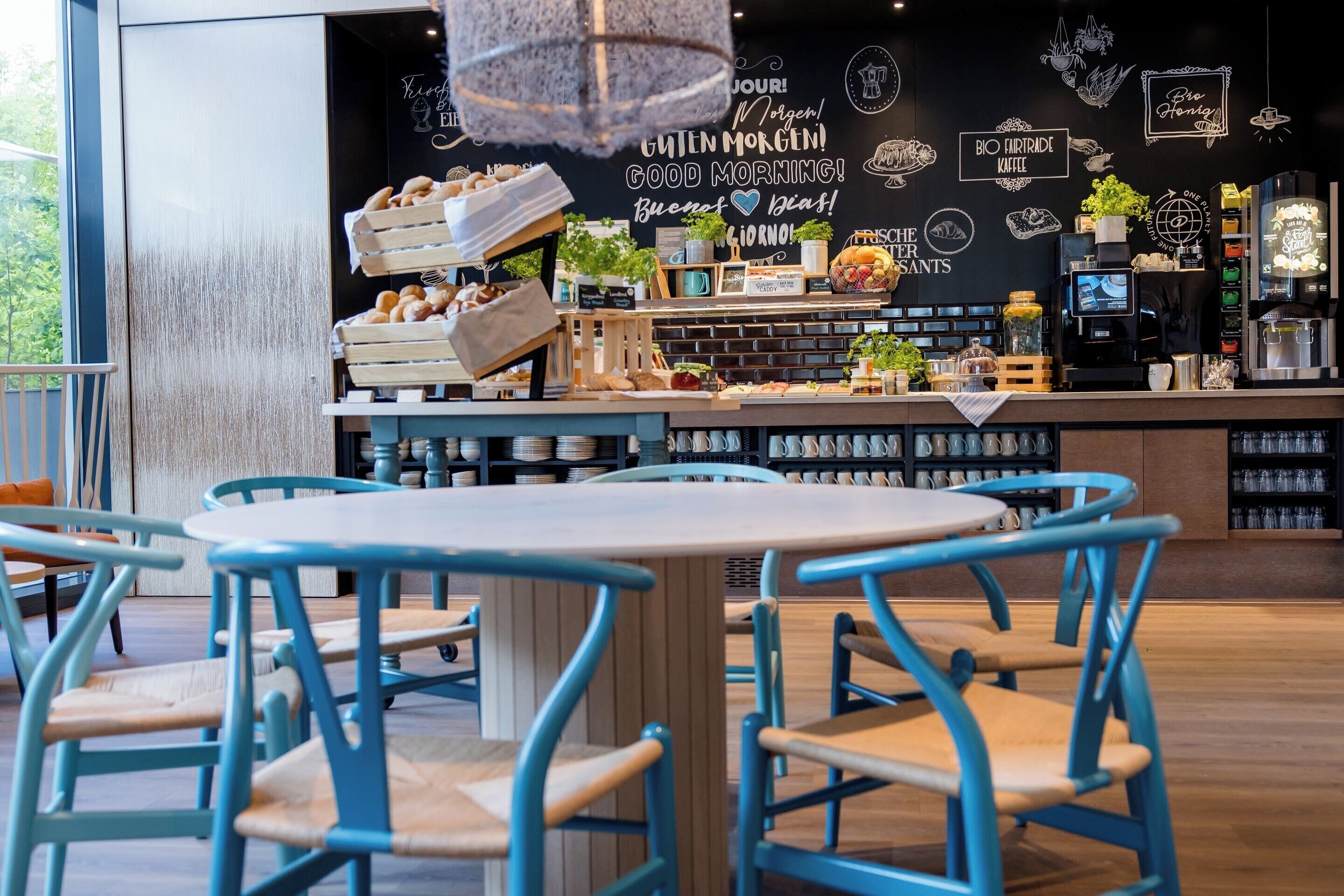 daily continental breakfast for a fee