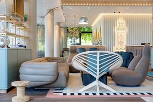 Salón lounge en el lobby