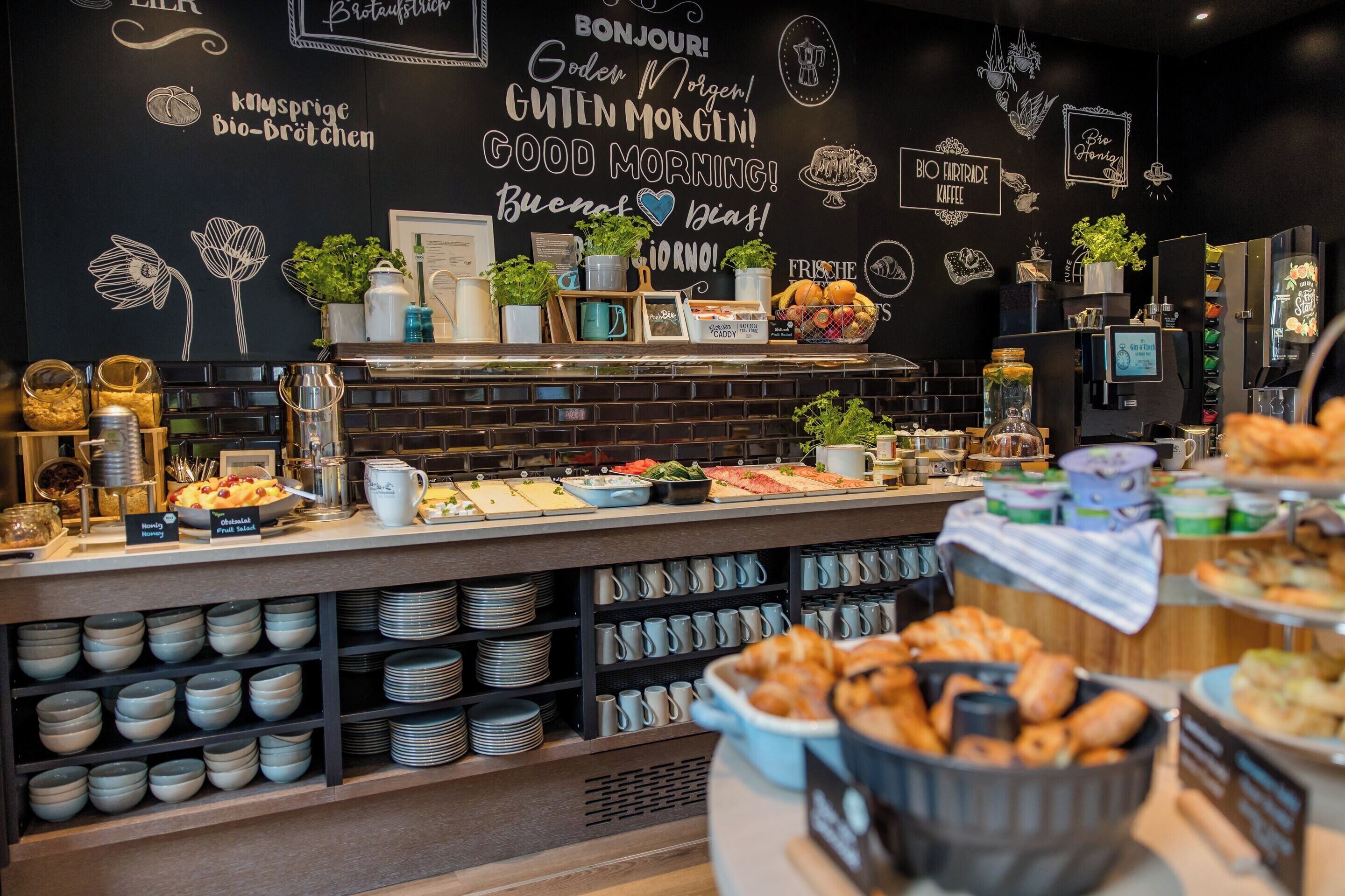 daily continental breakfast for a fee