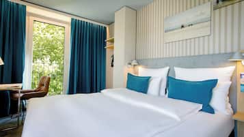 Egyptian cotton sheets, premium bedding, soundproofing