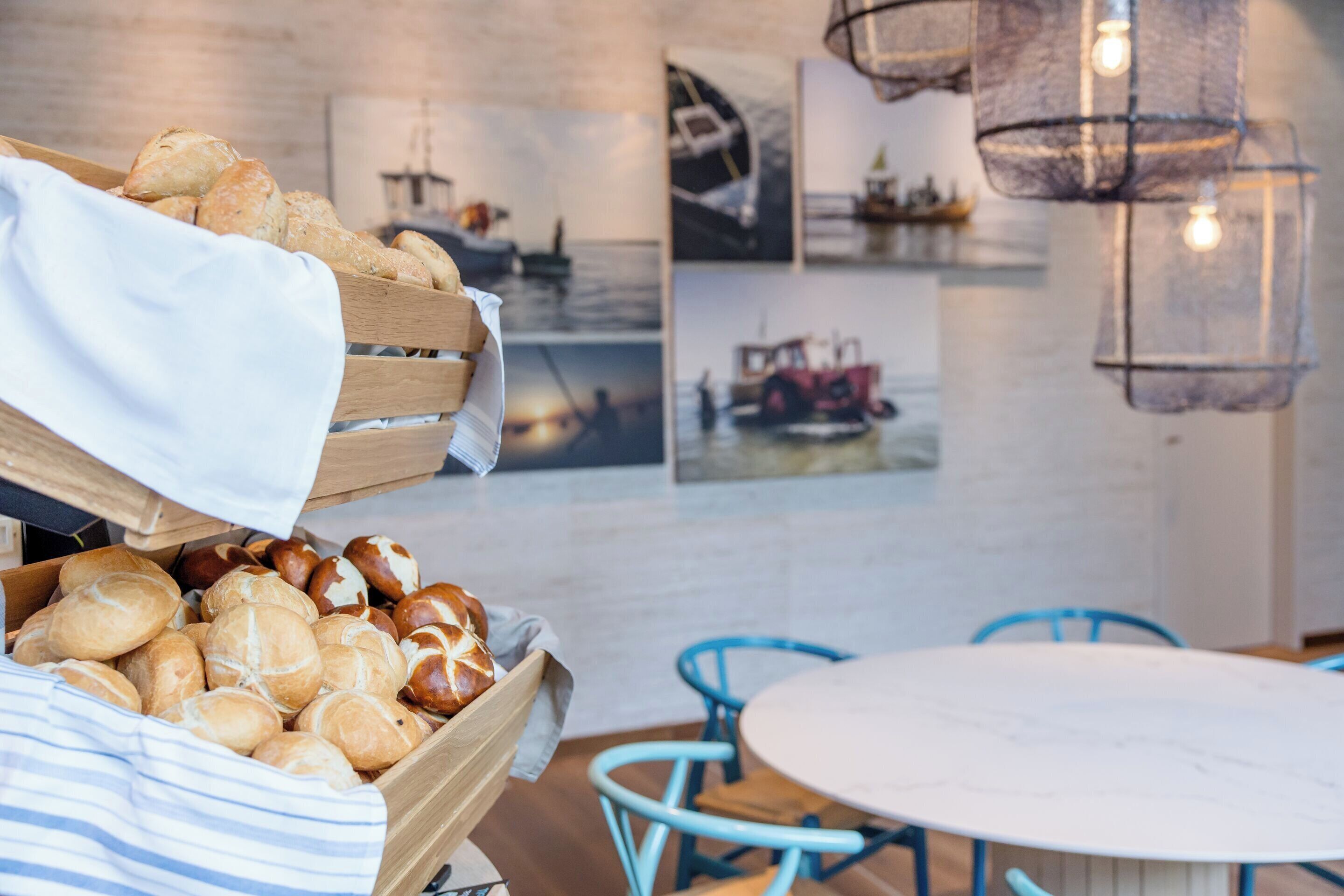 daily continental breakfast for a fee