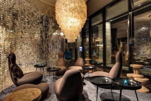 Salón lounge en el lobby