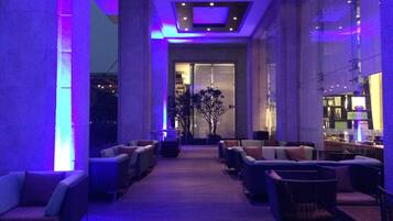 Breakfast, lunch, dinner served; al fresco dining