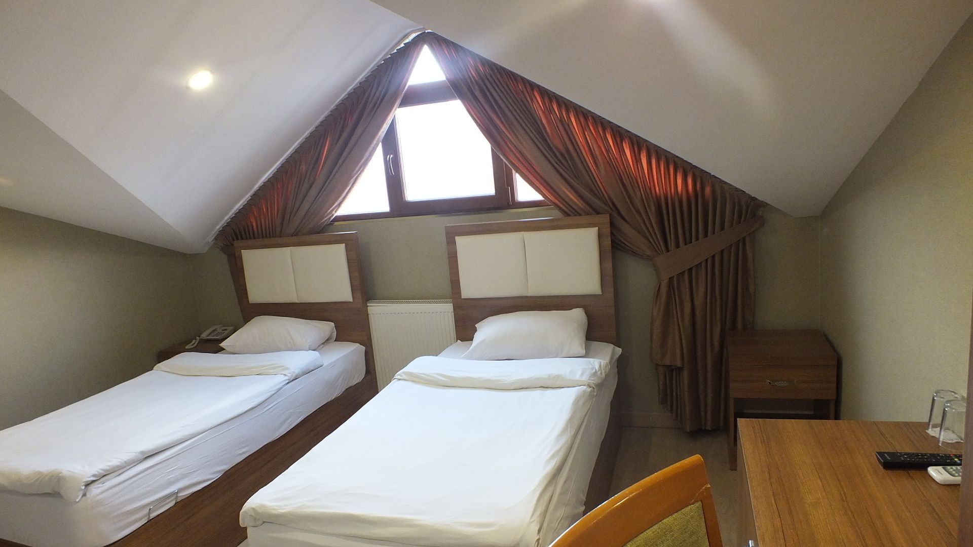 luxury penthouse, 2 single beds, smoking | hypo-allergenic bedding, minibar, in-room safe, individually decorated