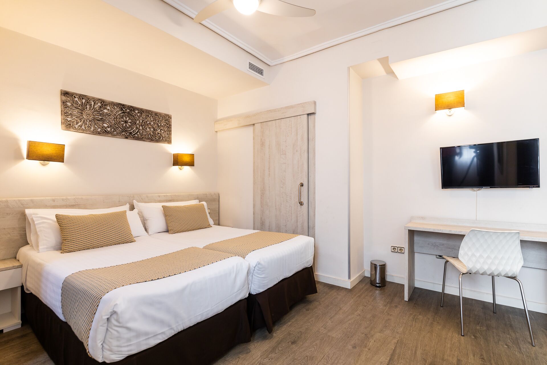 Photo - Sweet Hotel Continental