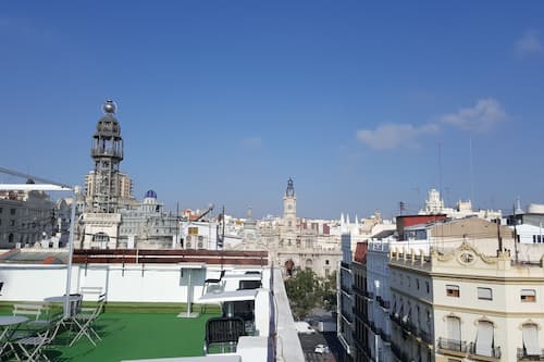 Vue sur la ville depuis l’hébergement