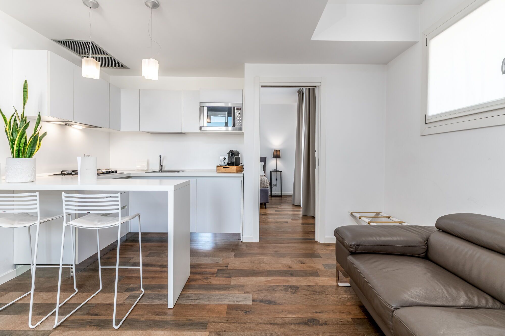 Standard-Apartment | Eigene Küche | Großer Kühlschrank, Mikrowelle, Herdplatte