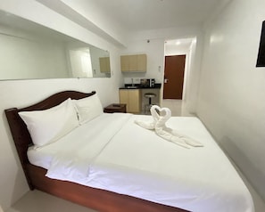 Executive Suite | Living room