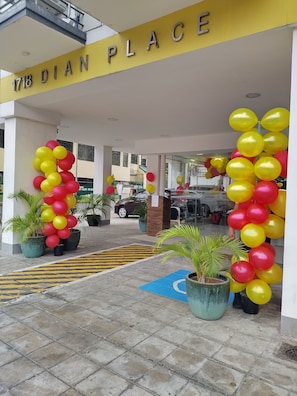 Front of property - Dian SUITES 1 (Makati)