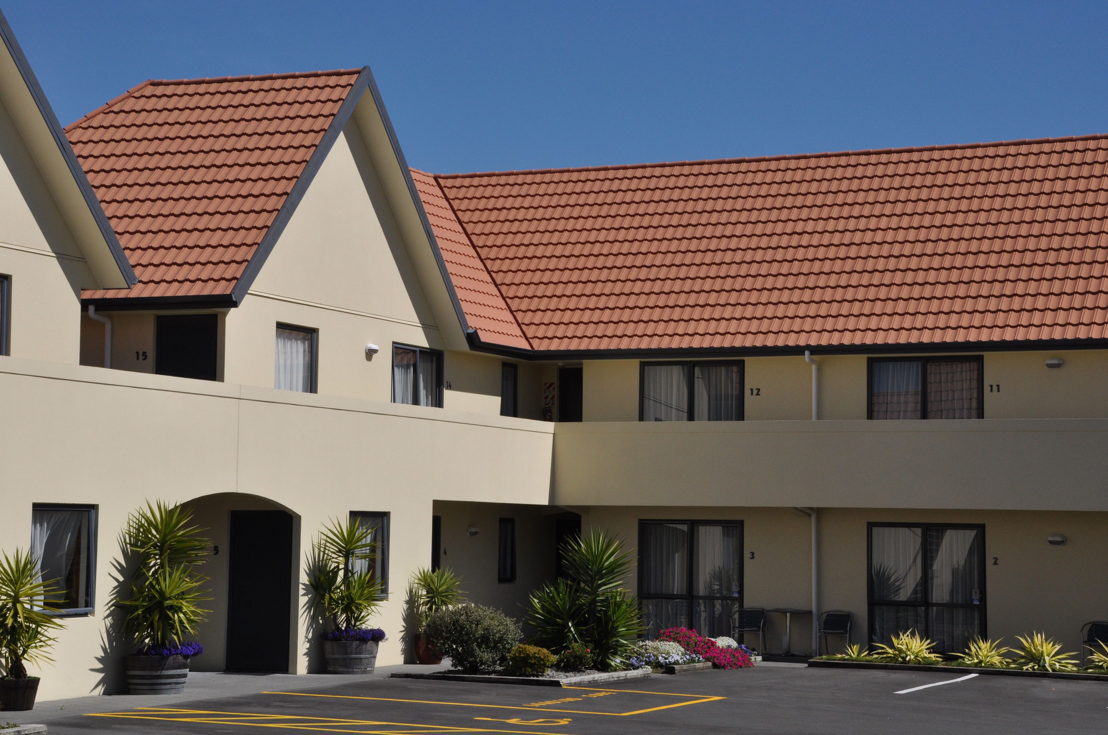 Mặt tiền nơi lưu trú