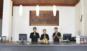 Mostrador para check-in y check-out