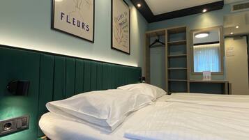 Deluxe-Doppelzimmer | Schreibtisch, kostenloses WLAN, Bettwäsche