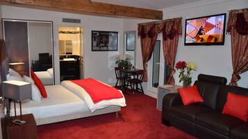 Matelas Select Comfort, minibar, coffres-forts dans les chambres