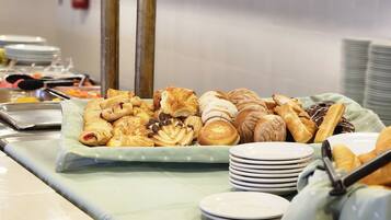 Bữa sáng buffet hàng ngày (226 MXN/mỗi người)