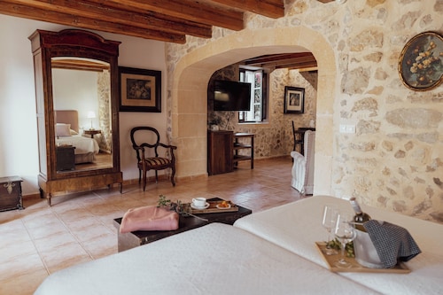 Hotel Rural Can Feliu