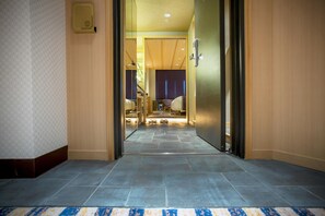 프리미엄 트윈룸 (Kyo Premium) | 고급 침구, 오리/거위털 이불, 객실 내 금고, 책상