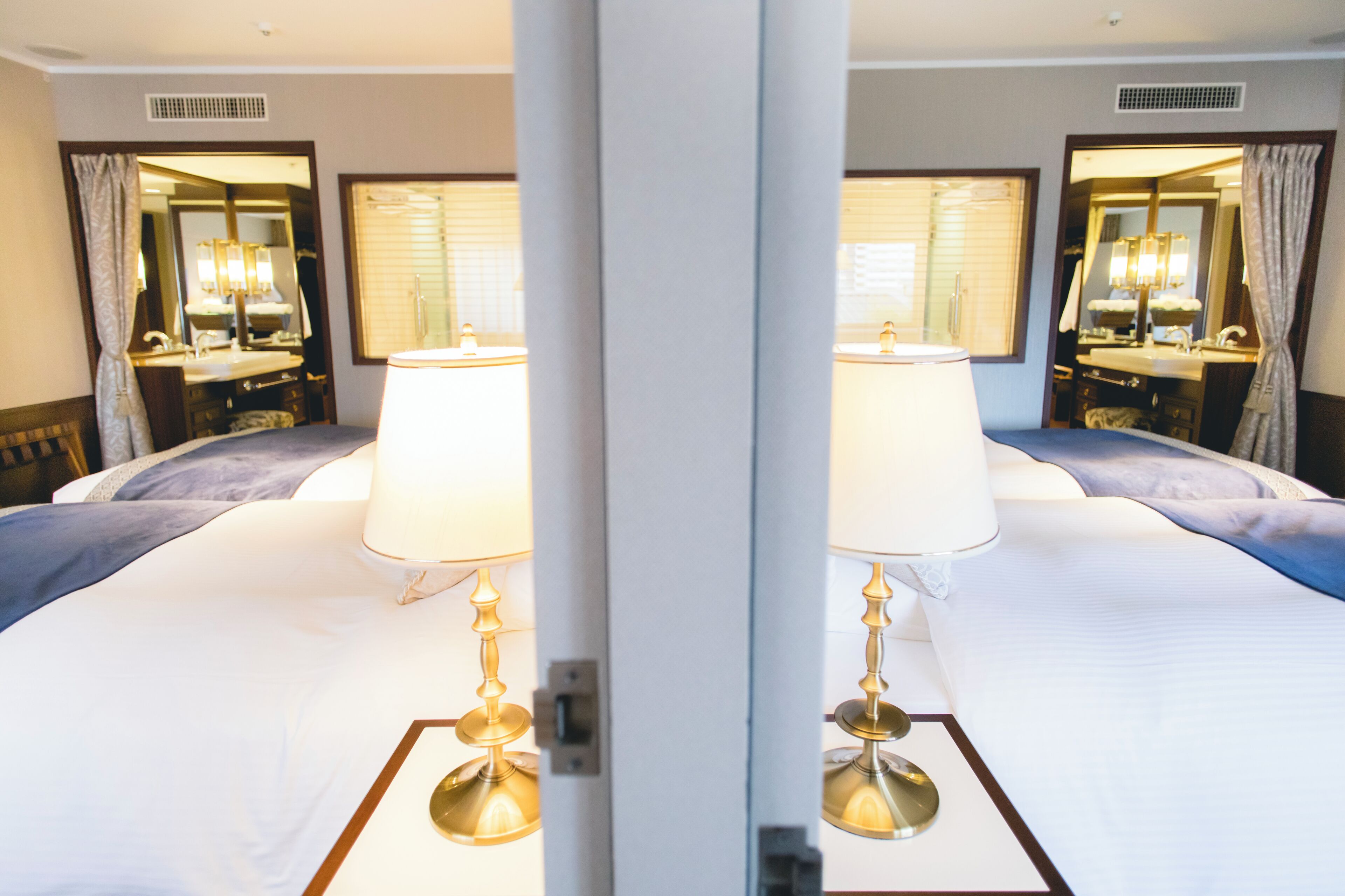 deluxe room, 2 bedrooms, non smoking, connecting rooms | 1 bedroom, premium bedding, down duvets, in-room safe