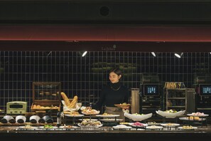 Breakfast, lunch and dinner served  - Kyoto Century Hotel (Kyoto)