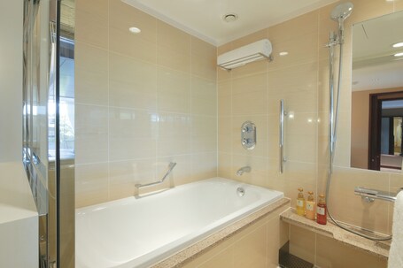 Kyoto Century Hotel - Image 11