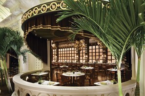 Daily cooked-to-order breakfast for a fee - River City Casino & Hotel (St. Louis)