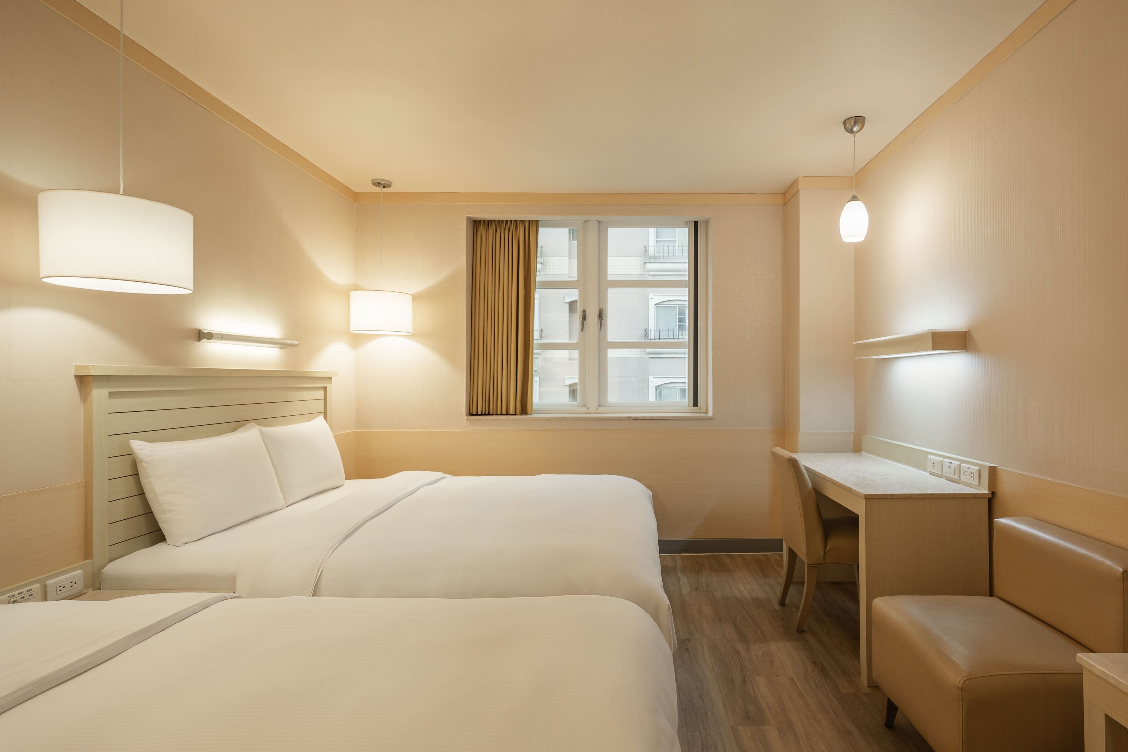 comfort quadruple room | desk, soundproofing, free cots/infant beds, free wired internet