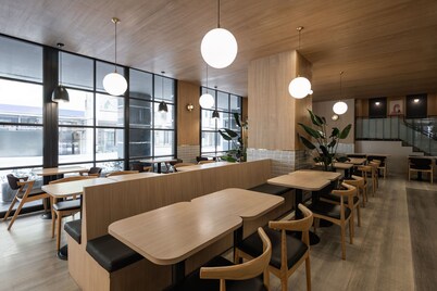 Kindness Hotel Liouhe Night Market Zhongzhen