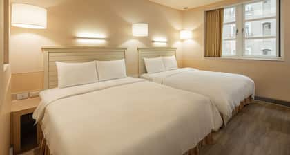 Kindness Hotel Liouhe Night Market Zhongzhen