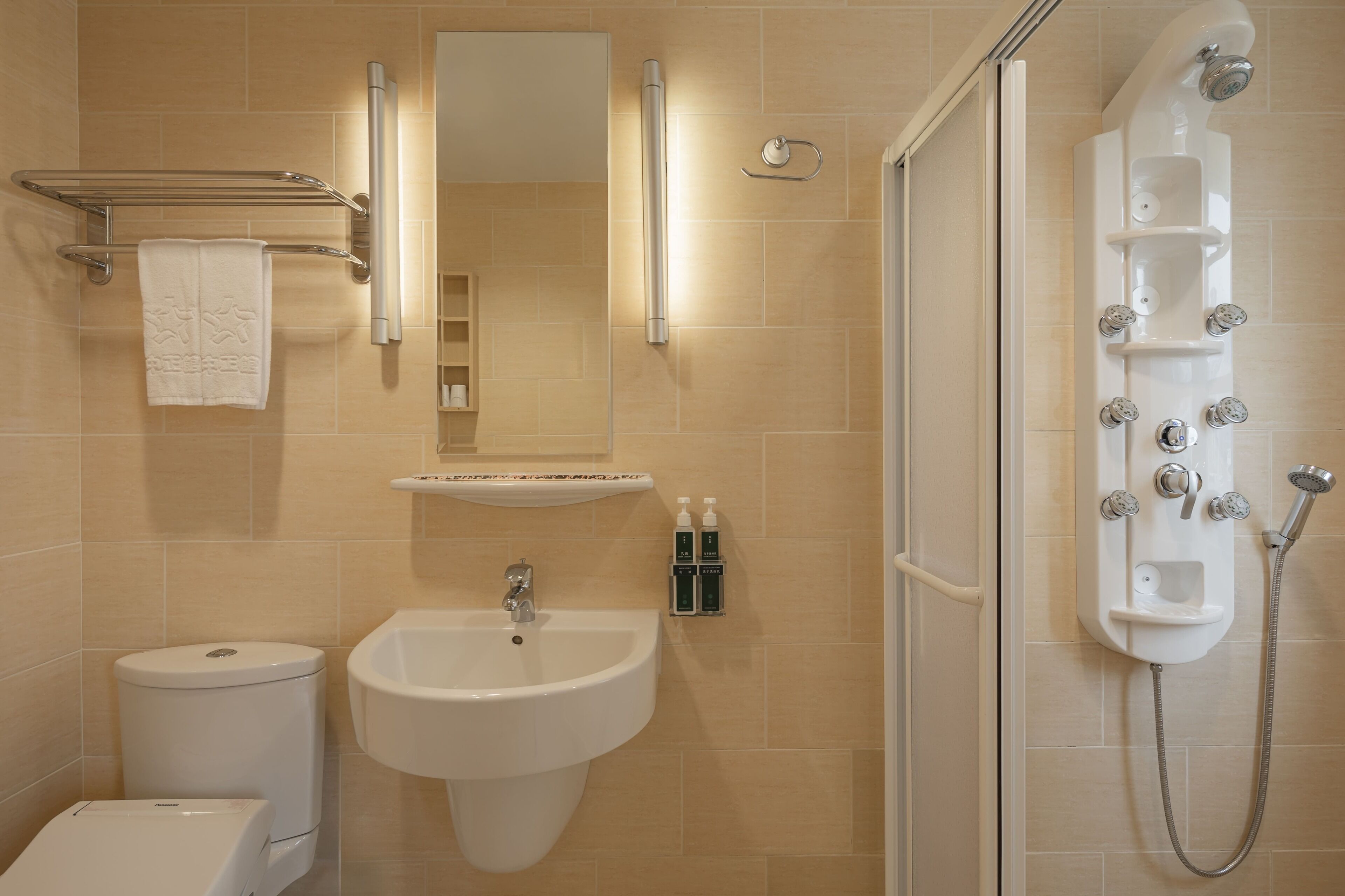 shower, free toiletries, hair dryer, slippers