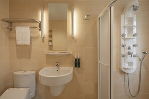 샤워 시설, 무료 세면용품, 헤어드라이어, 슬리퍼